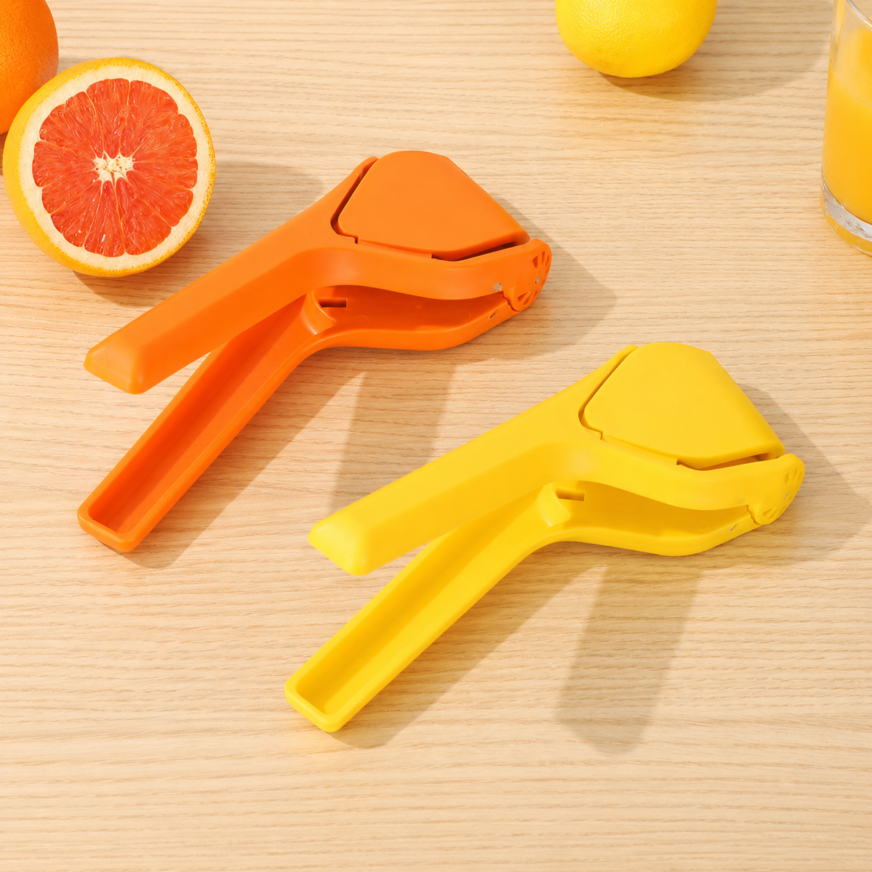 Fresh OJ in 10 Seconds – No Electricity, No Mess, No Regrets. Just Squeeze & Pour. 🍊⚡